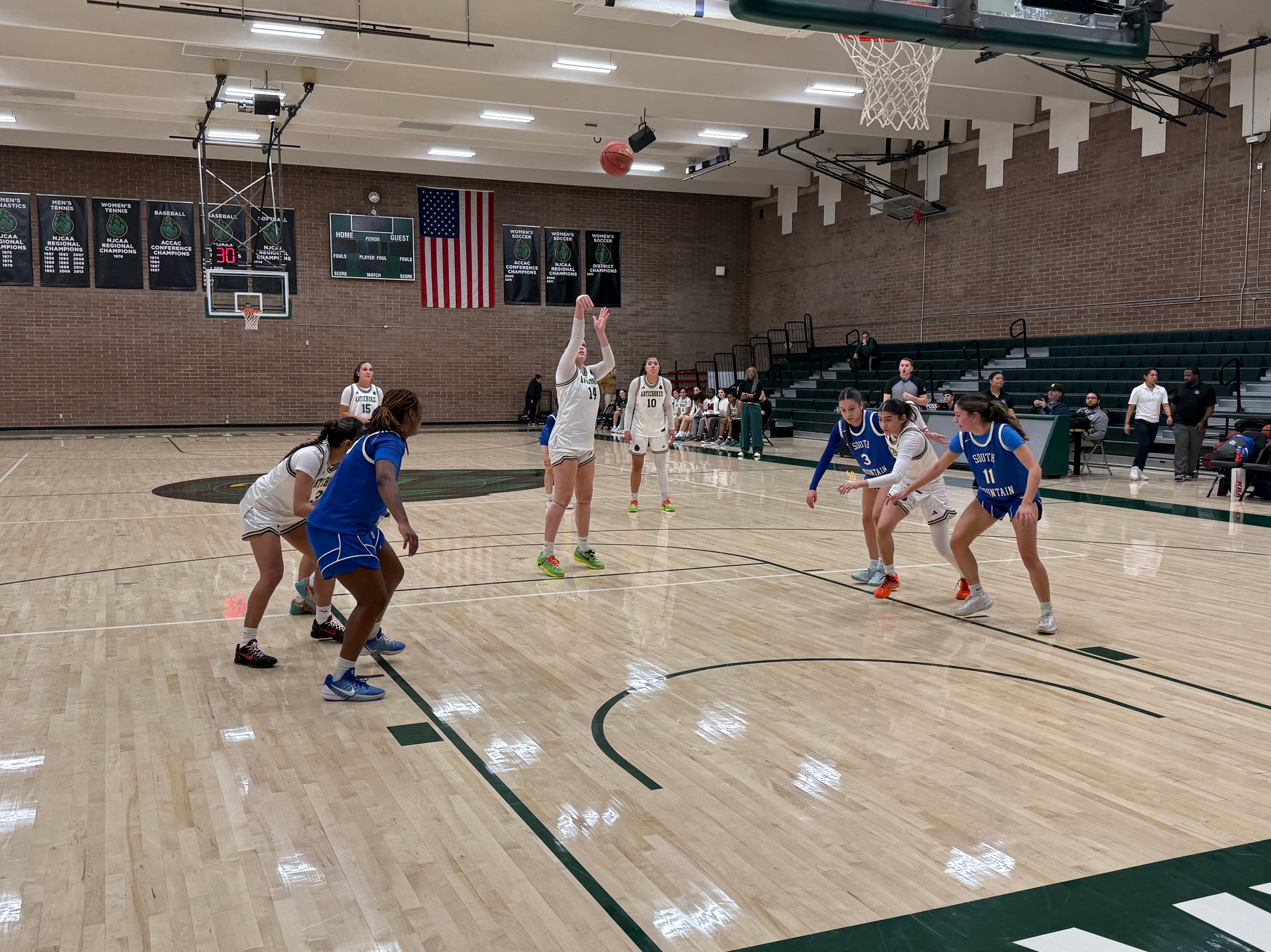 Women's Hoops hits century mark in win over South
